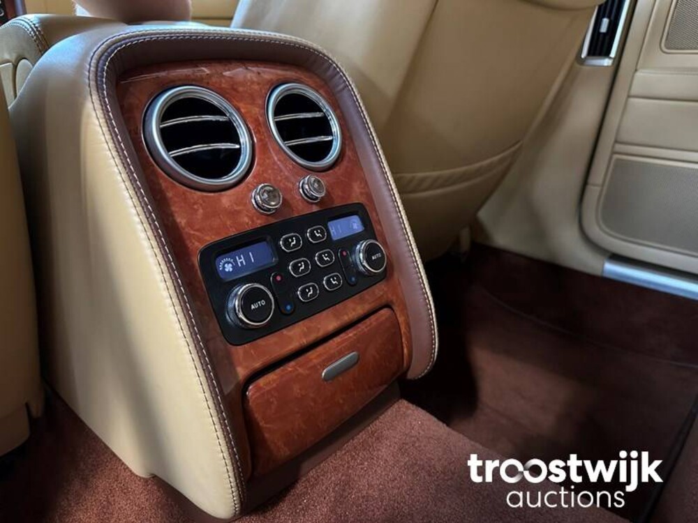 Bentley Continental Flying Spur 6.0 W12 560PS 2007 -Youngtimer