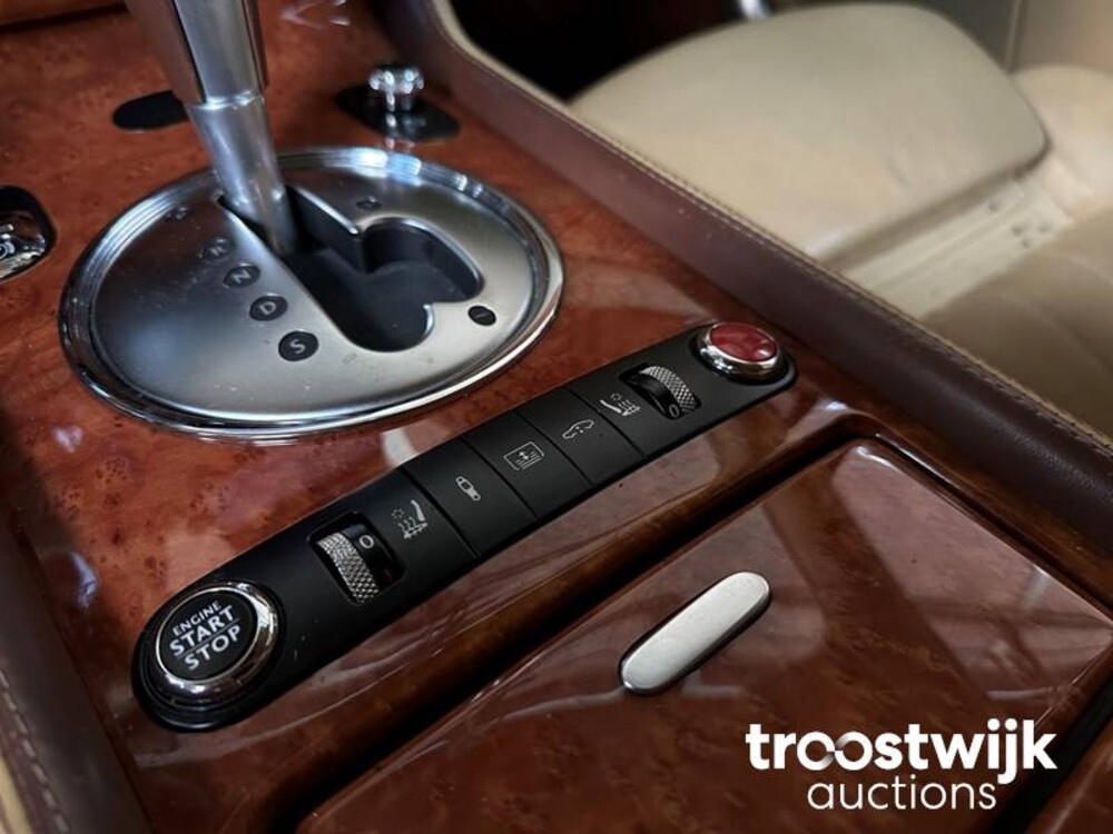 Bentley Continental Flying Spur 6.0 W12 560PS 2007 -Youngtimer