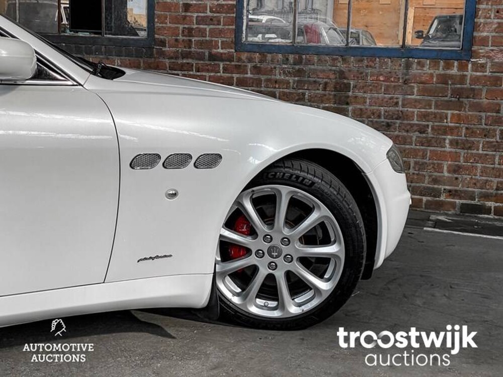 Maserati Quattroporte 4.2 V8  400pk 2007 -Youngtimer- ZF