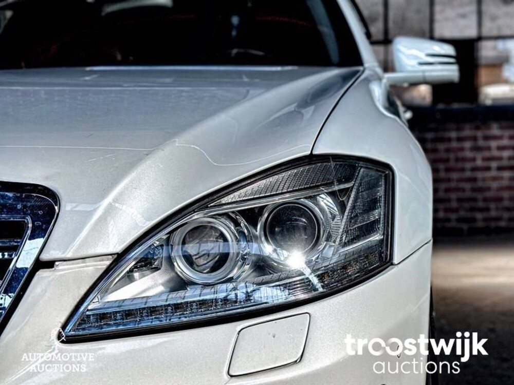 Mercedes-Benz S500 Lang 5.5 V8 388hp 2006 -Youngtimer-