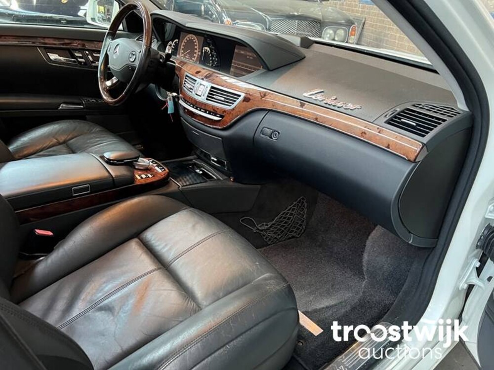 Mercedes-Benz S500 Lang 5.5 V8 388hp 2006 -Youngtimer-