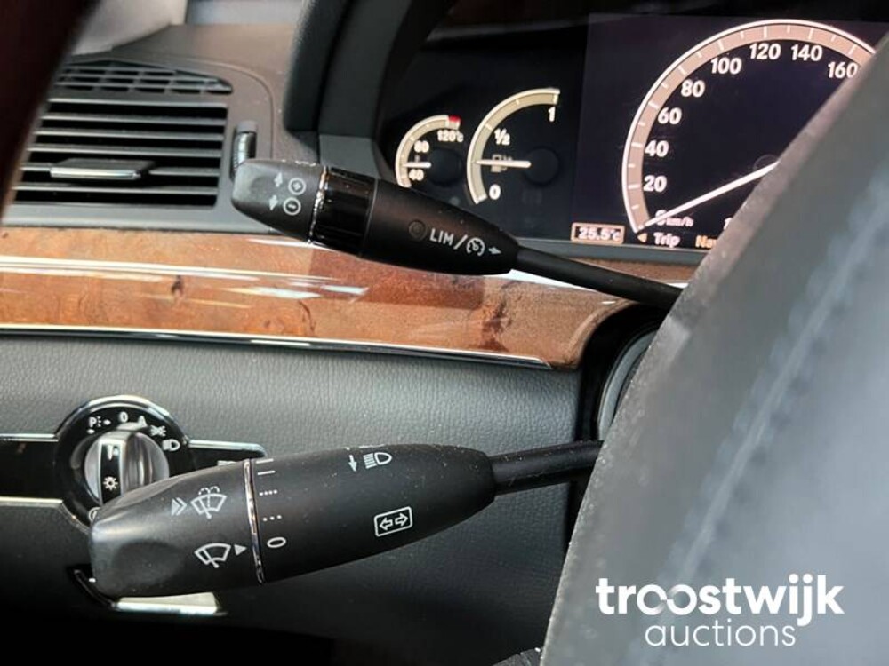 Mercedes-Benz S500 Lang 5.5 V8 388hp 2006 -Youngtimer-