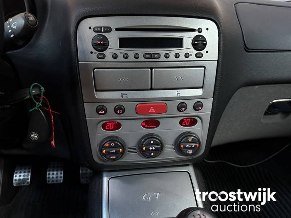 Alfa Romeo GT 3.2 V6 240hp 2004 -Youngtimer-
