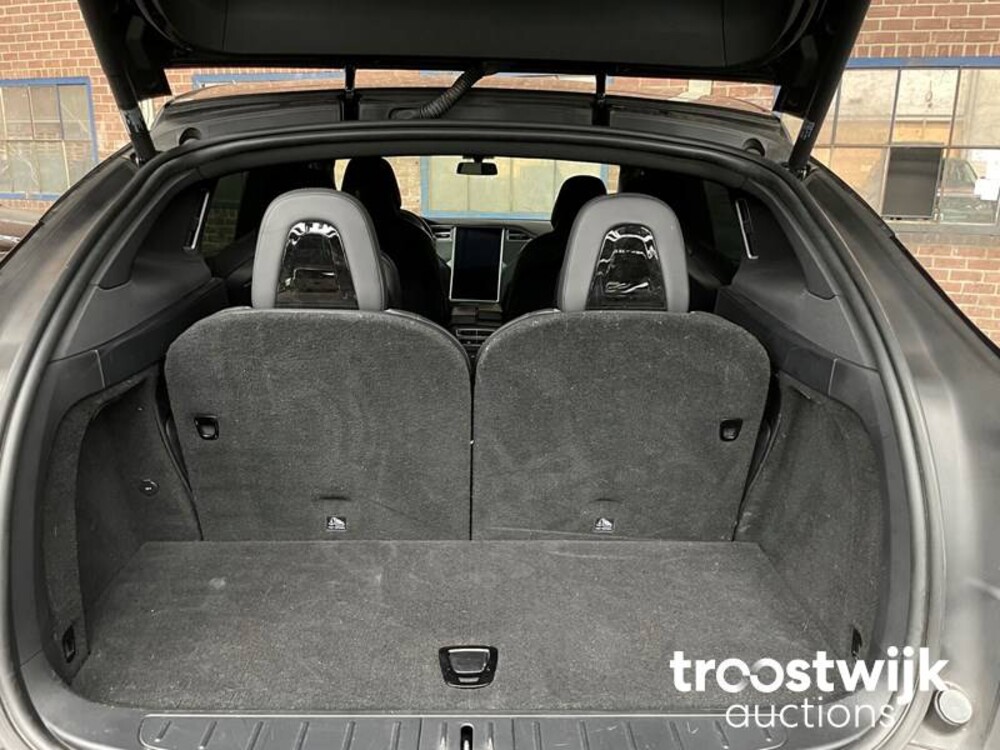 Tesla Model X 90D Performance 6p. FREE-CHARGING 469pk 2016, PK-084-Z