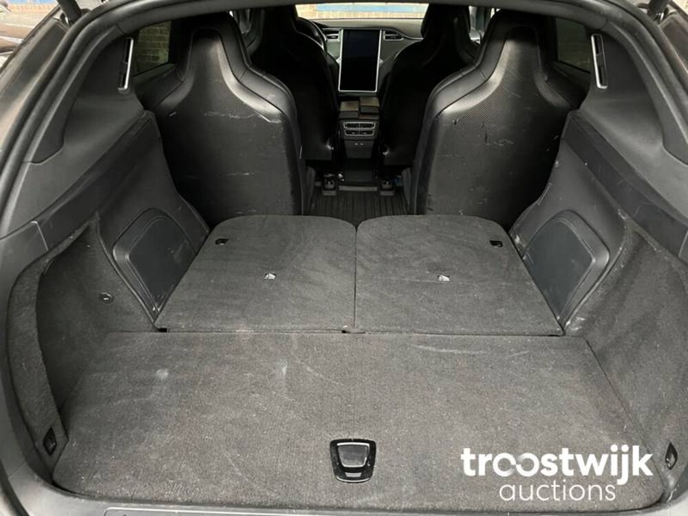 Tesla Model X 90D Performance 6p. FREE-CHARGING 469pk 2016, PK-084-Z