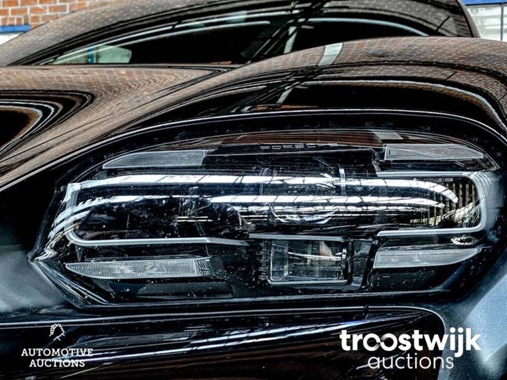 Porsche Taycan PERFORMANCE 84kWh Sport Chrono 381hp 2021 Manufacturer's warranty -Orig. NL-, L-982-RT