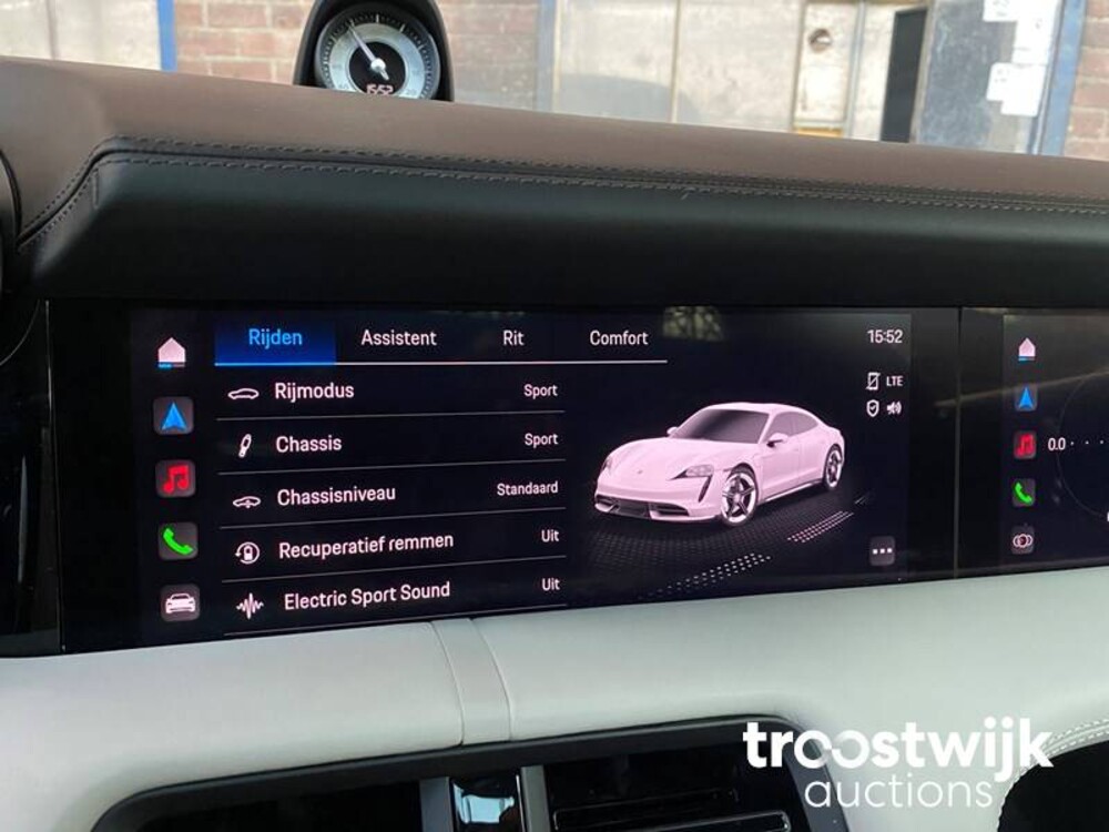 Porsche Taycan PERFORMANCE 84kWh Sport Chrono 381hp 2021 Manufacturer's warranty -Orig. NL-, L-982-RT