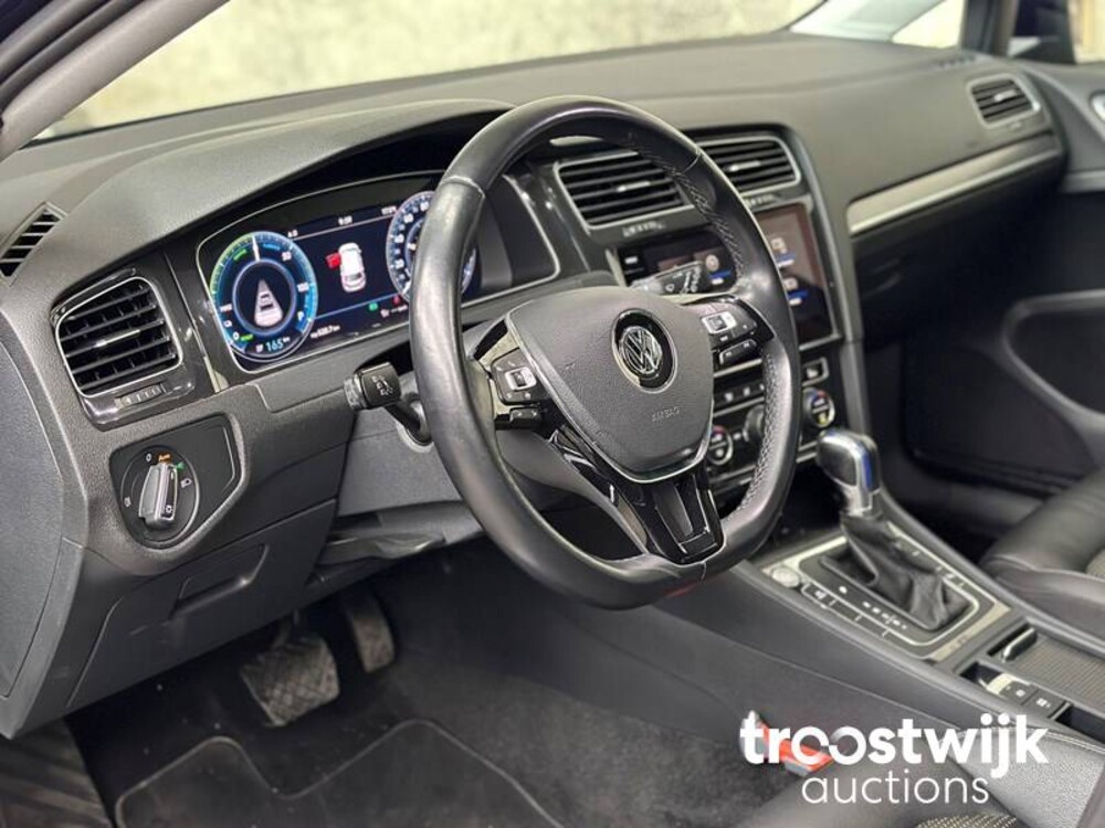 Volkswagen Golf e-Golf 136pk 2019, G-751-BT