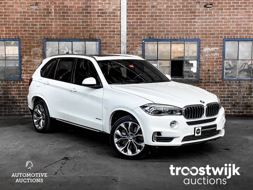 BMW X5 xDrive50i 7-Persoons 449PS 2014