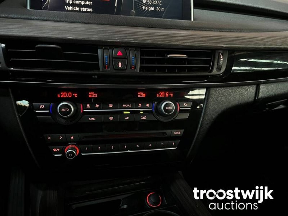 BMW X5 xDrive50i 7-Persoons 449PS 2014