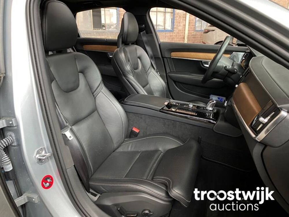 Volvo S90 2.0 T8 AWD Inscription 320PS 2017, ZL-677-D