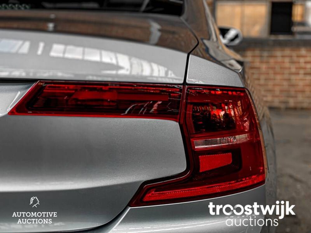 Volvo S90 2.0 T8 AWD Inscription 320PS 2017, ZL-677-D