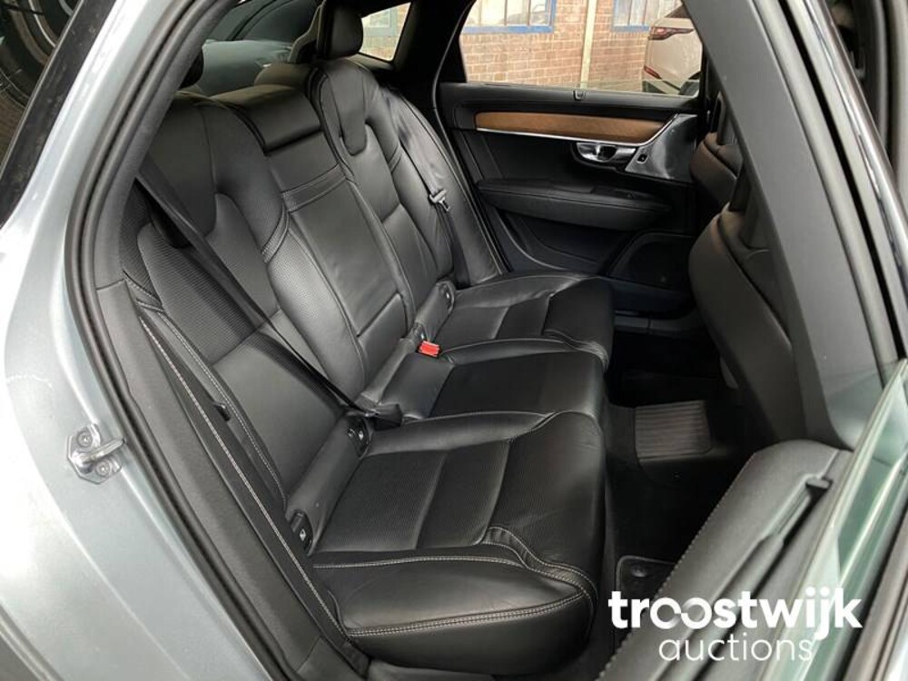 Volvo S90 2.0 T8 AWD Inscription 320PS 2017, ZL-677-D