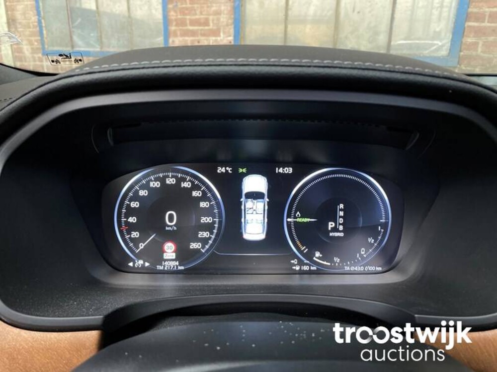 Volvo S90 2.0 T8 AWD Inscription 320PS 2017, ZL-677-D