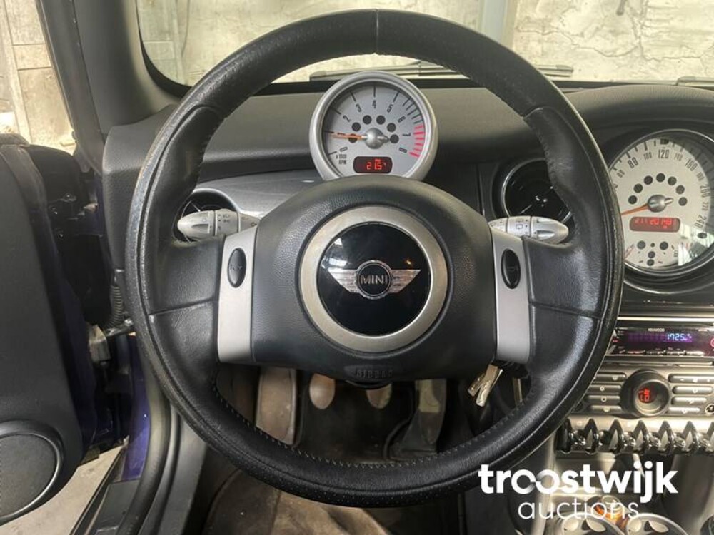 Mini Cooper 1.6 116hp 2005, 61-GZG-6