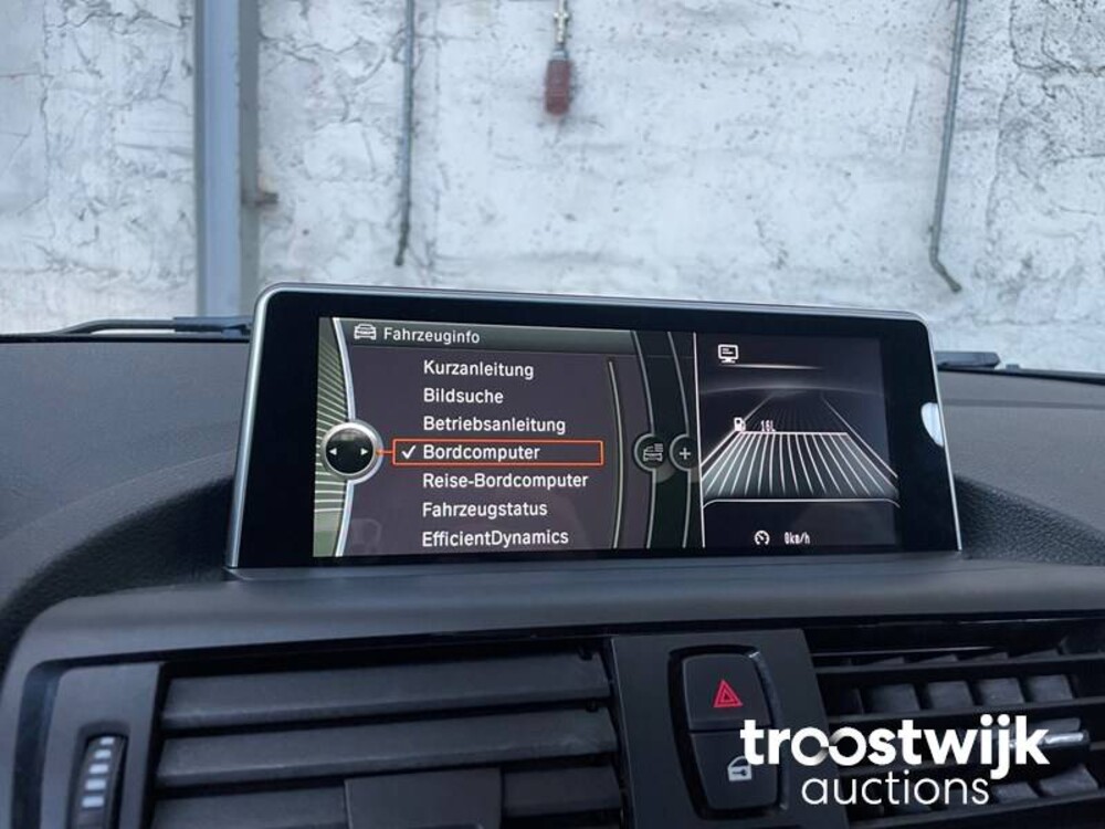 BMW 118i Business 1-serie 170 PS 2011, N-684-XK