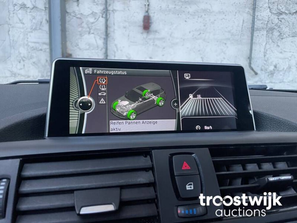 BMW 118i Business 1-serie 170 PS 2011, N-684-XK