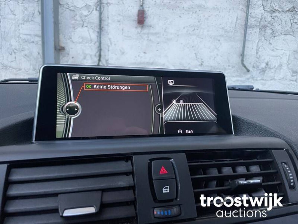 BMW 118i Business 1-serie 170 PS 2011, N-684-XK