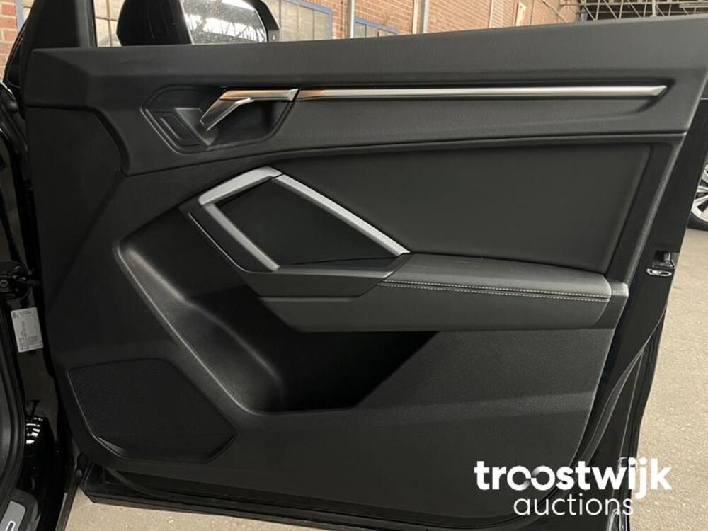 Audi Q3 S-Line 40TFSI Quattro 190PS 2019 -Orig. NL-, ZH-678-B