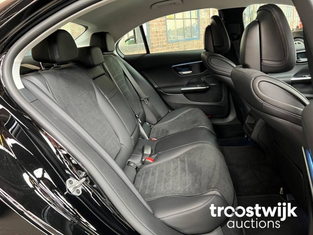 Mercedes-Benz C180 AMG Line Mild Hybrid Neu-Modell 170PS 2022 -Herstellergarantie- C-Klasse, R-013-TS