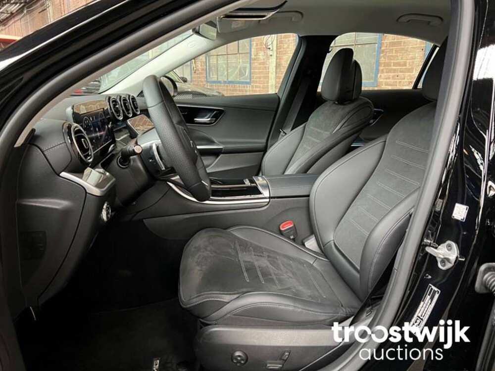 Mercedes-Benz C180 AMG Line Mild Hybrid Neu-Modell 170PS 2022 -Herstellergarantie- C-Klasse, R-013-TS