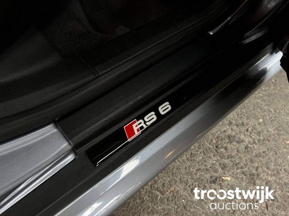 Audi RS6 4.2 quattro 450 PS 2003, L-869-NH