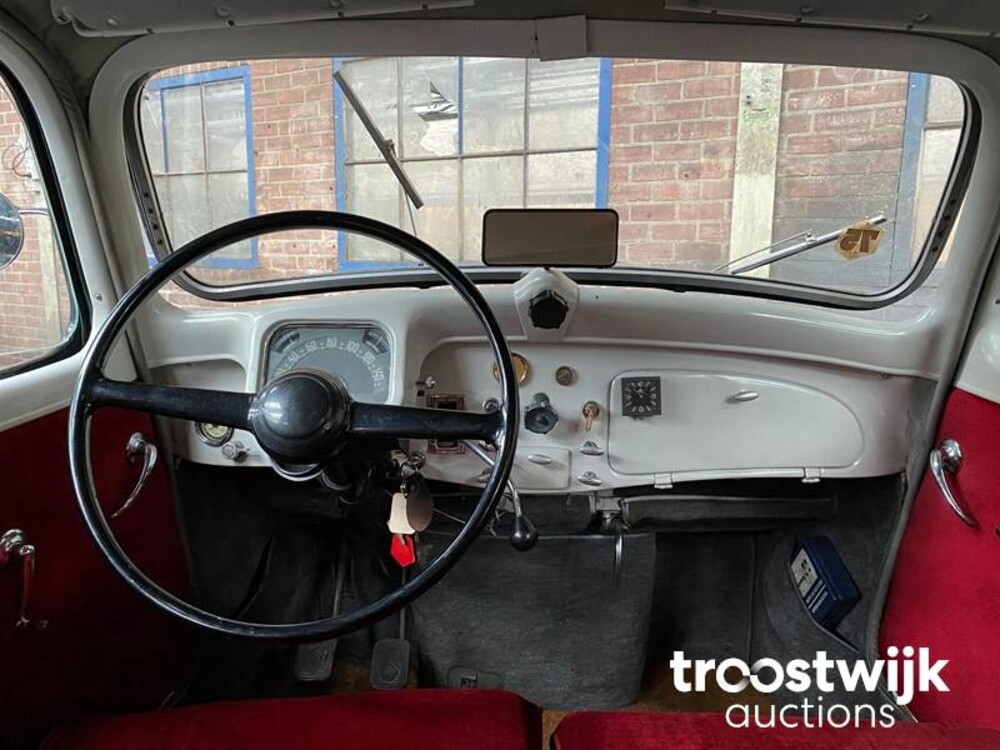 Citroen Traction Avant 11B 55 PS 1956