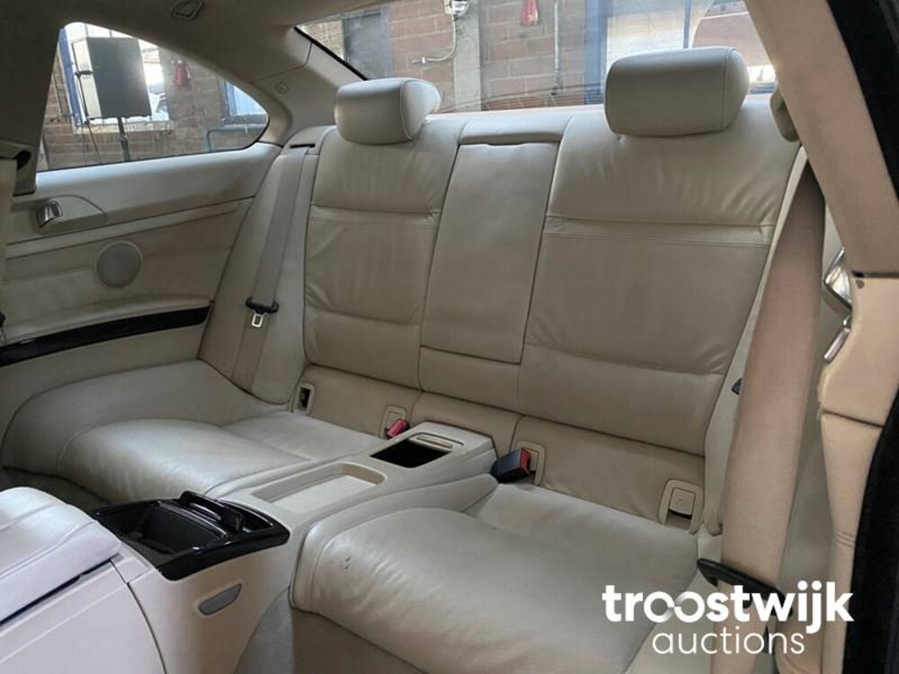 BMW 320i Coupe 163 PS 3er 2007