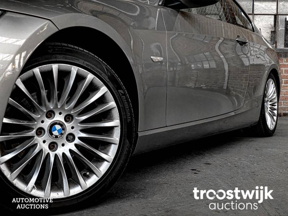 BMW 320i Coupe 163 PS 3er 2007