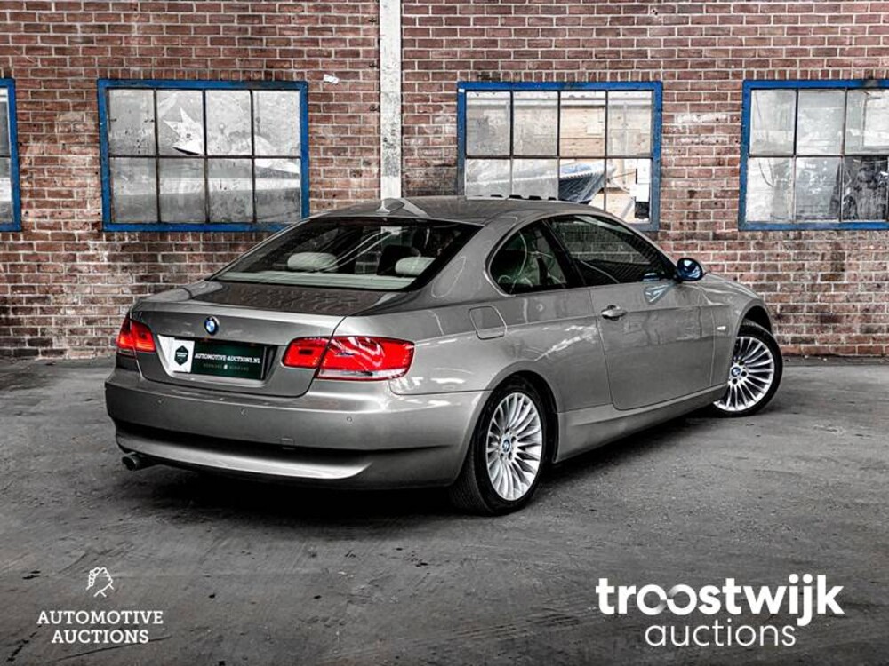 BMW 320i Coupe 163 PS 3er 2007