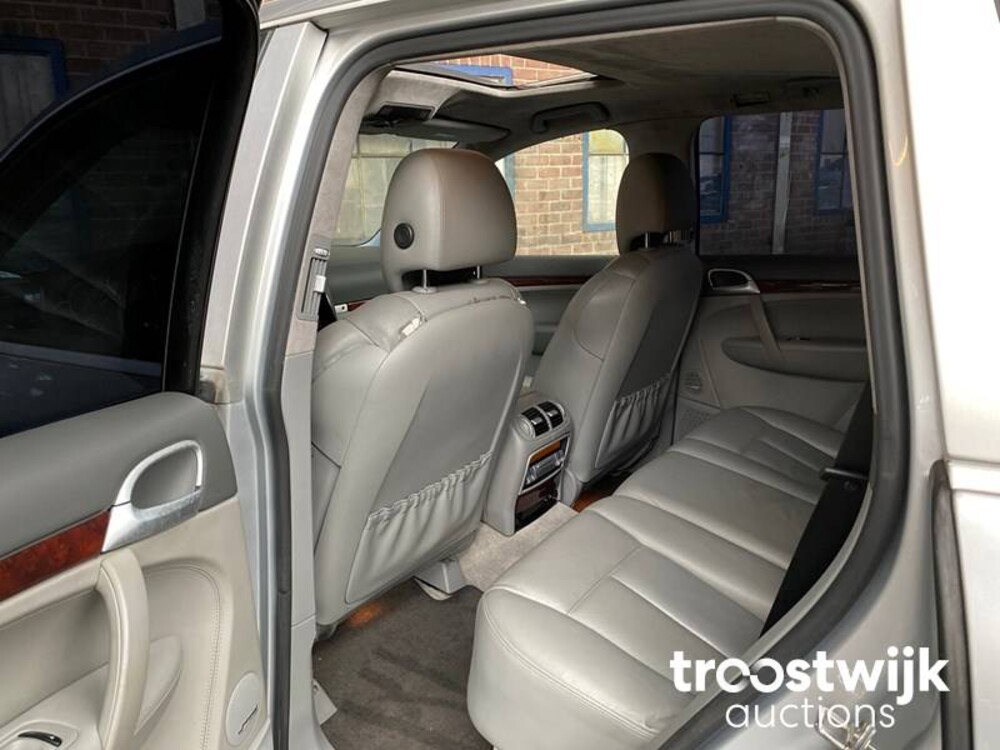 Porsche Cayenne Turbo 4.5 V8 450PS 2004 -Youngtimer-