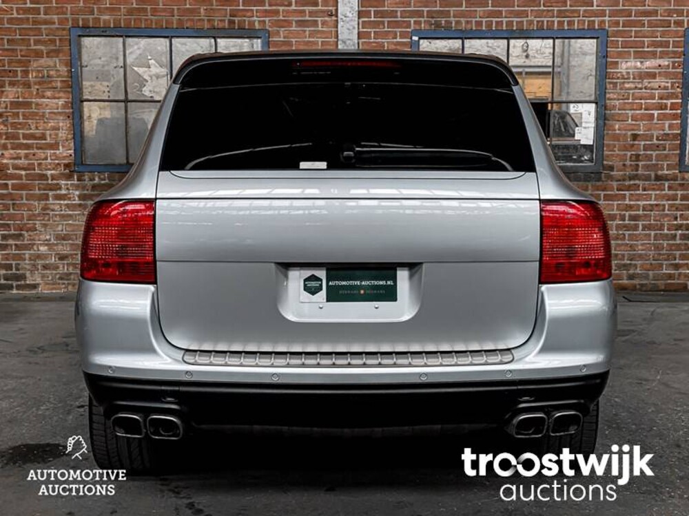 Porsche Cayenne Turbo 4.5 V8 450PS 2004 -Youngtimer-