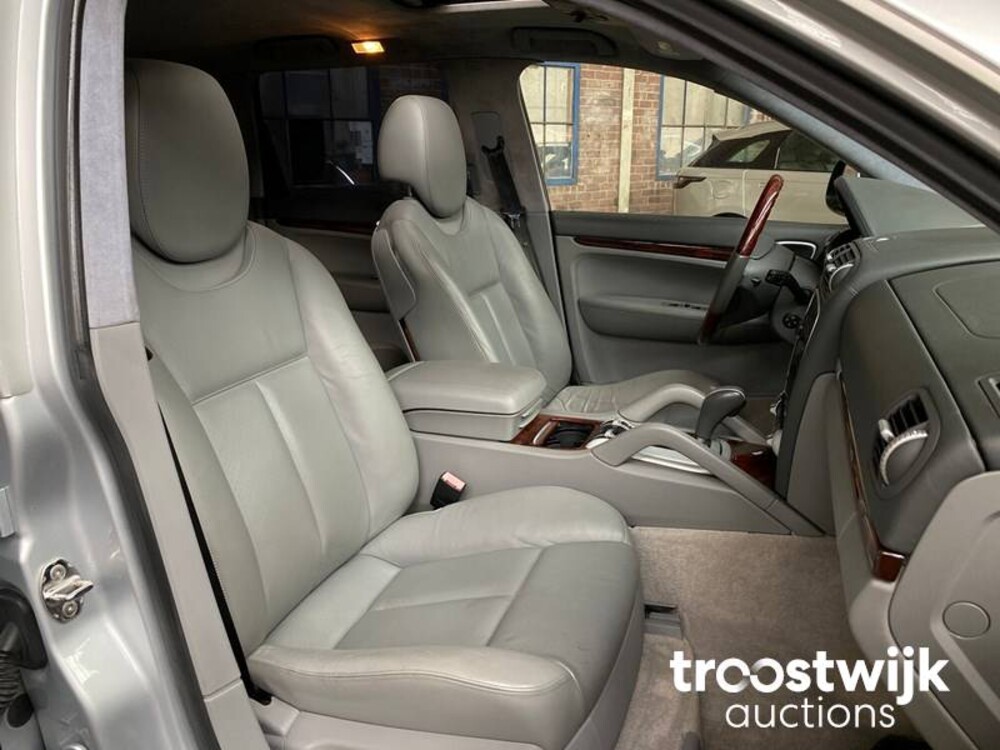 Porsche Cayenne Turbo 4.5 V8 450PS 2004 -Youngtimer-