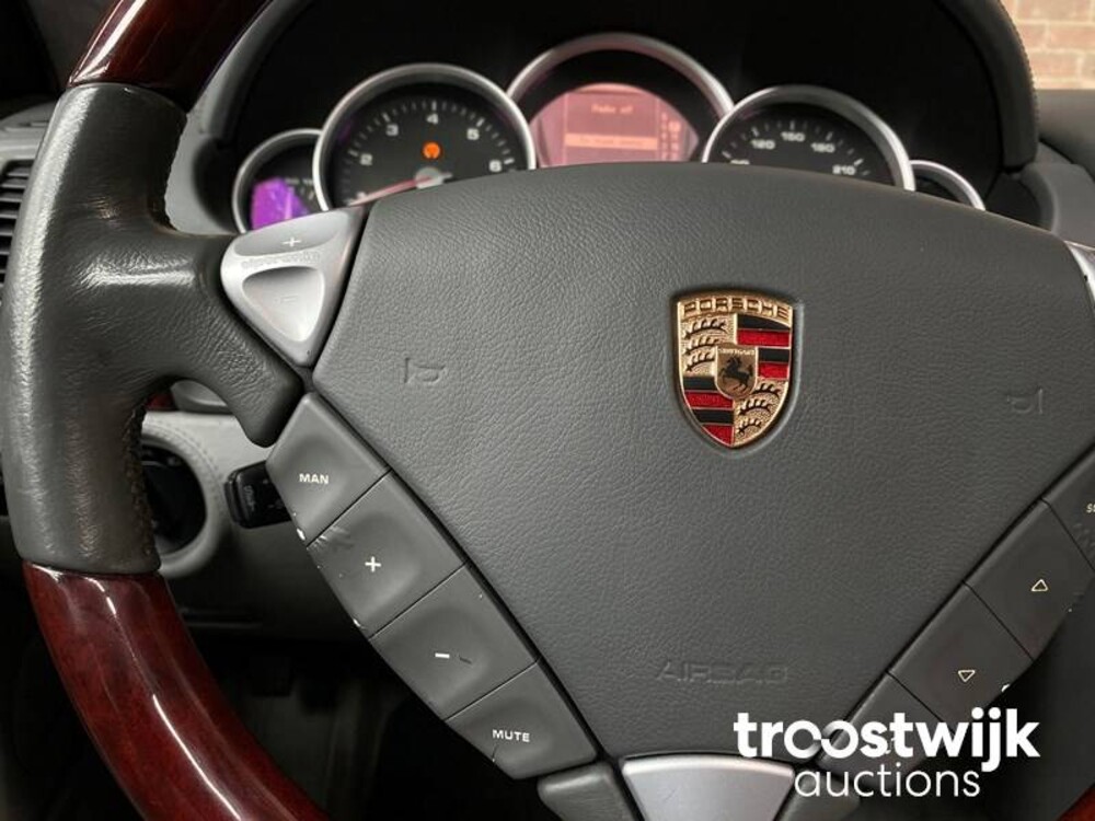Porsche Cayenne Turbo 4.5 V8 450PS 2004 -Youngtimer-