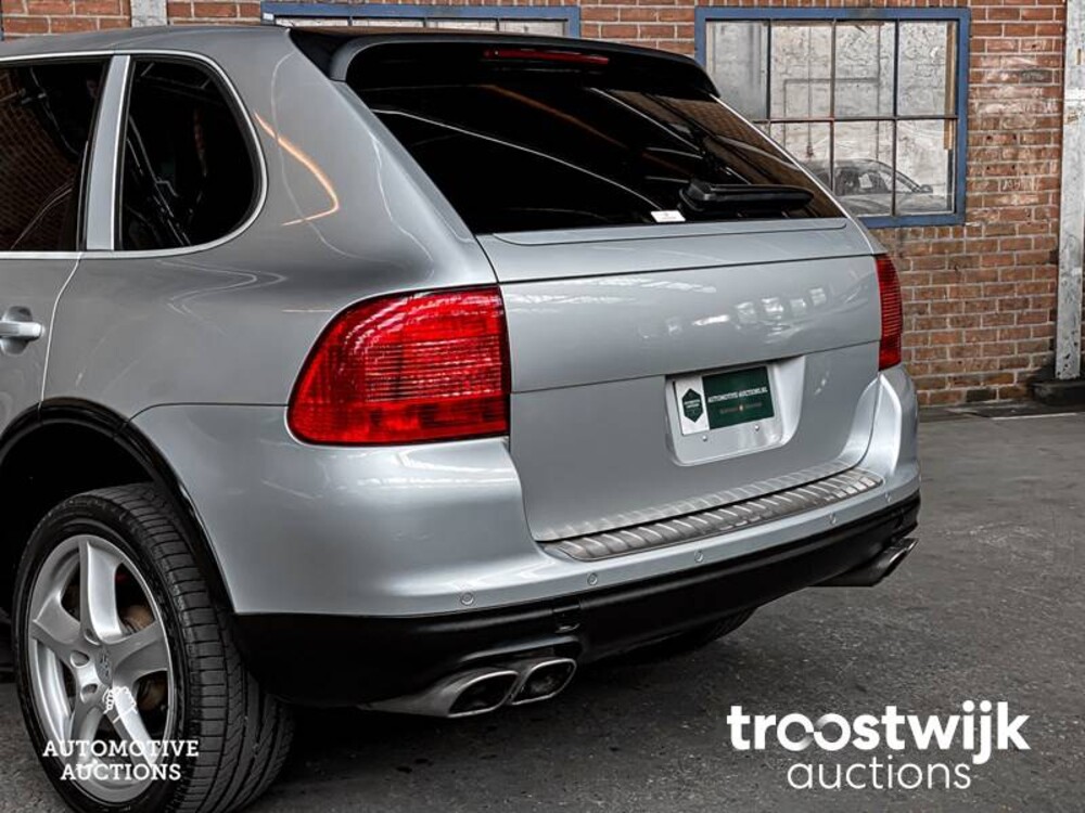 Porsche Cayenne Turbo 4.5 V8 450PS 2004 -Youngtimer-