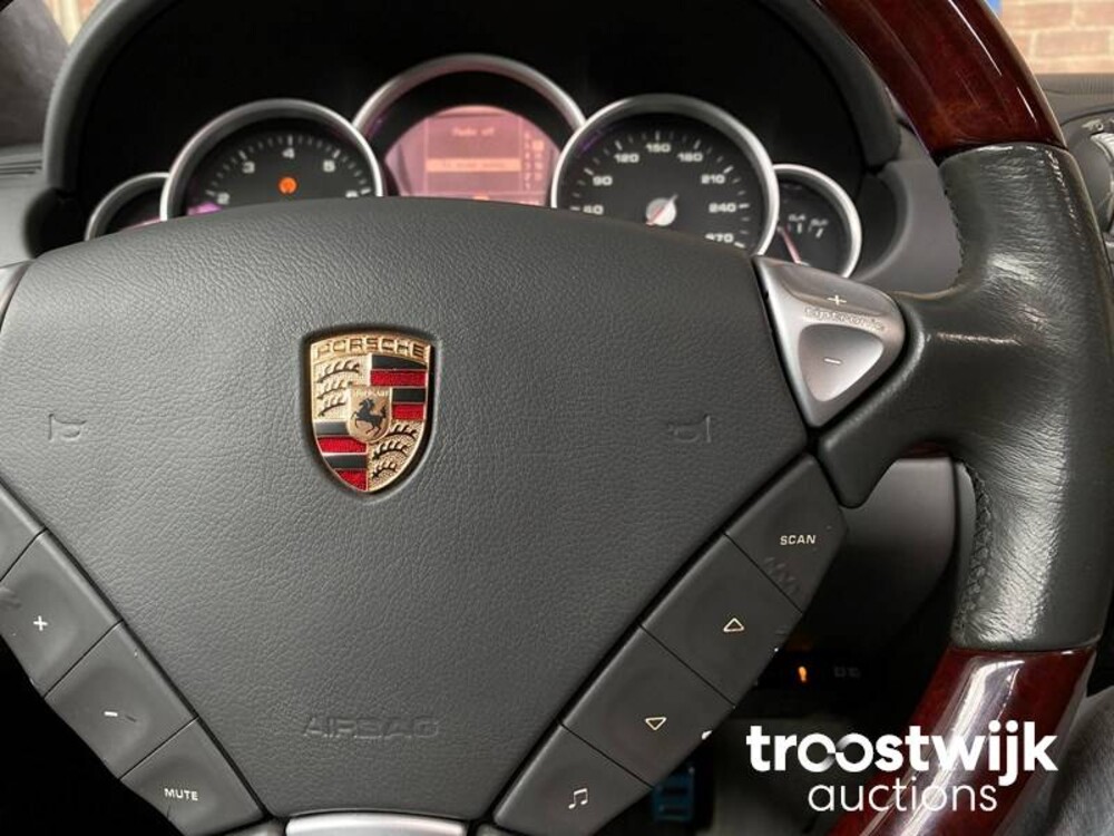 Porsche Cayenne Turbo 4.5 V8 450PS 2004 -Youngtimer-