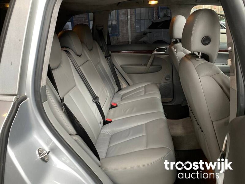 Porsche Cayenne Turbo 4.5 V8 450PS 2004 -Youngtimer-