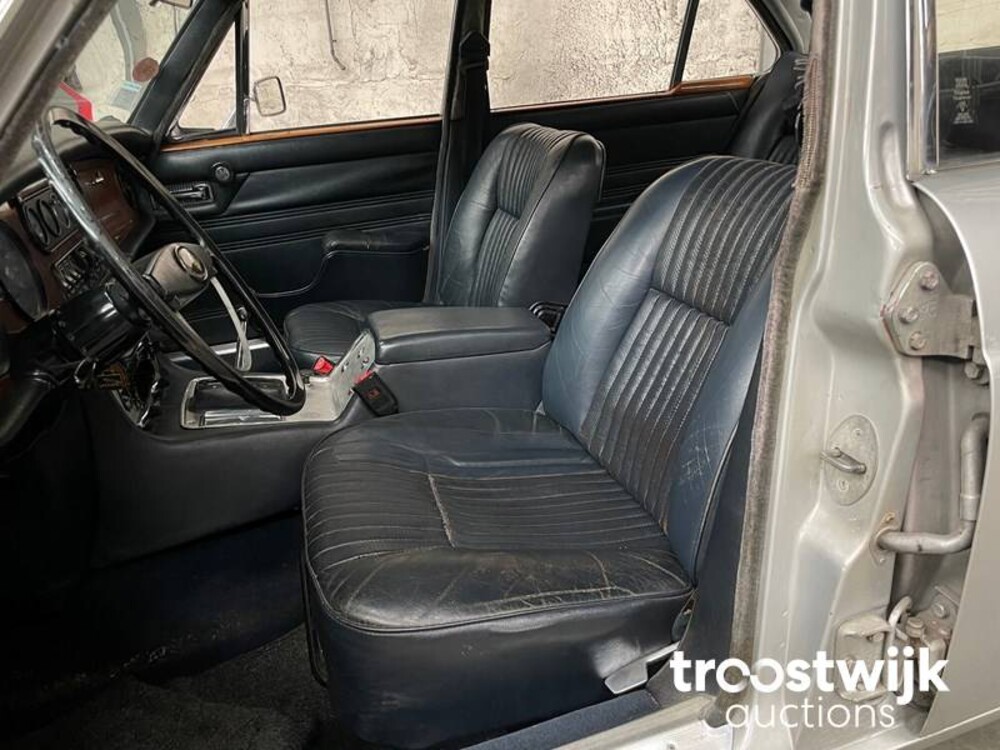 Jaguar XJ6 4.2 V8 186hp 1972 -Youngtimer-