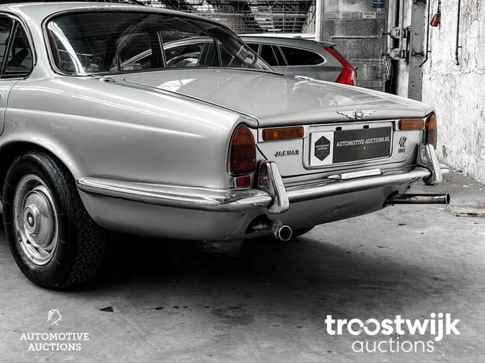 Jaguar XJ6 4.2 V8 186hp 1972 -Youngtimer-