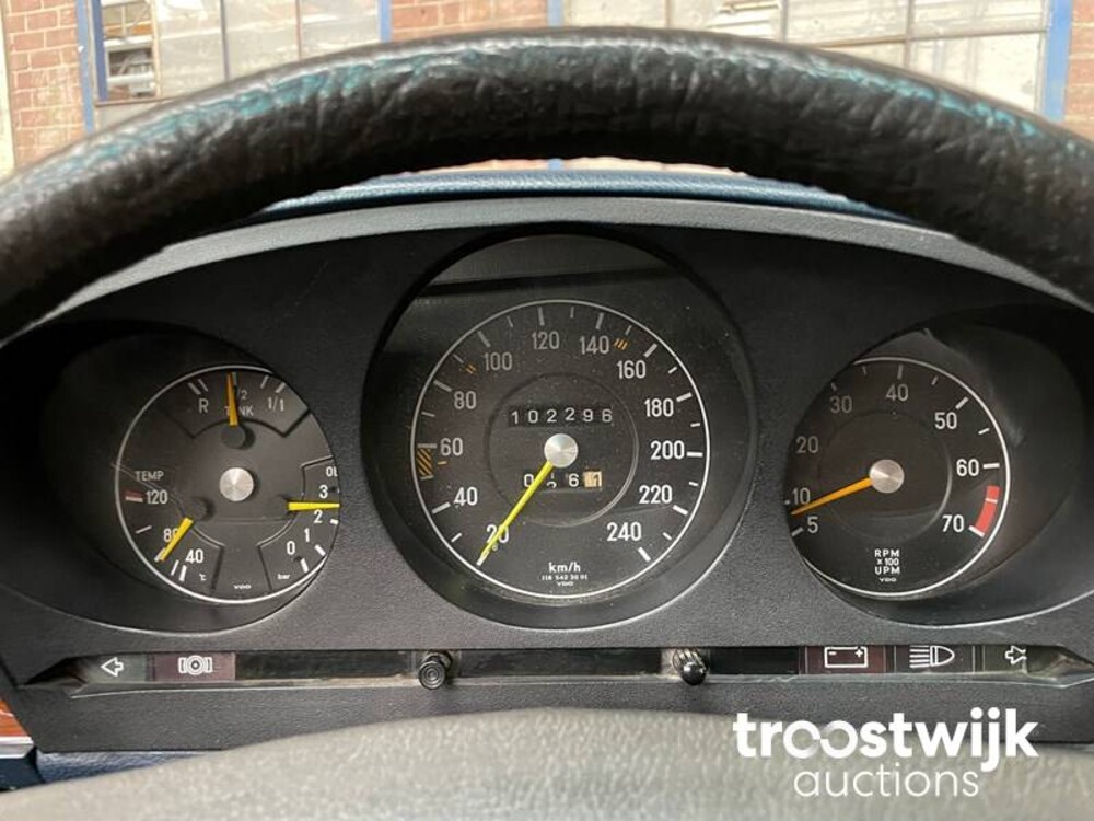 mercedes-benz 350SL R107 1972, AH-02-72