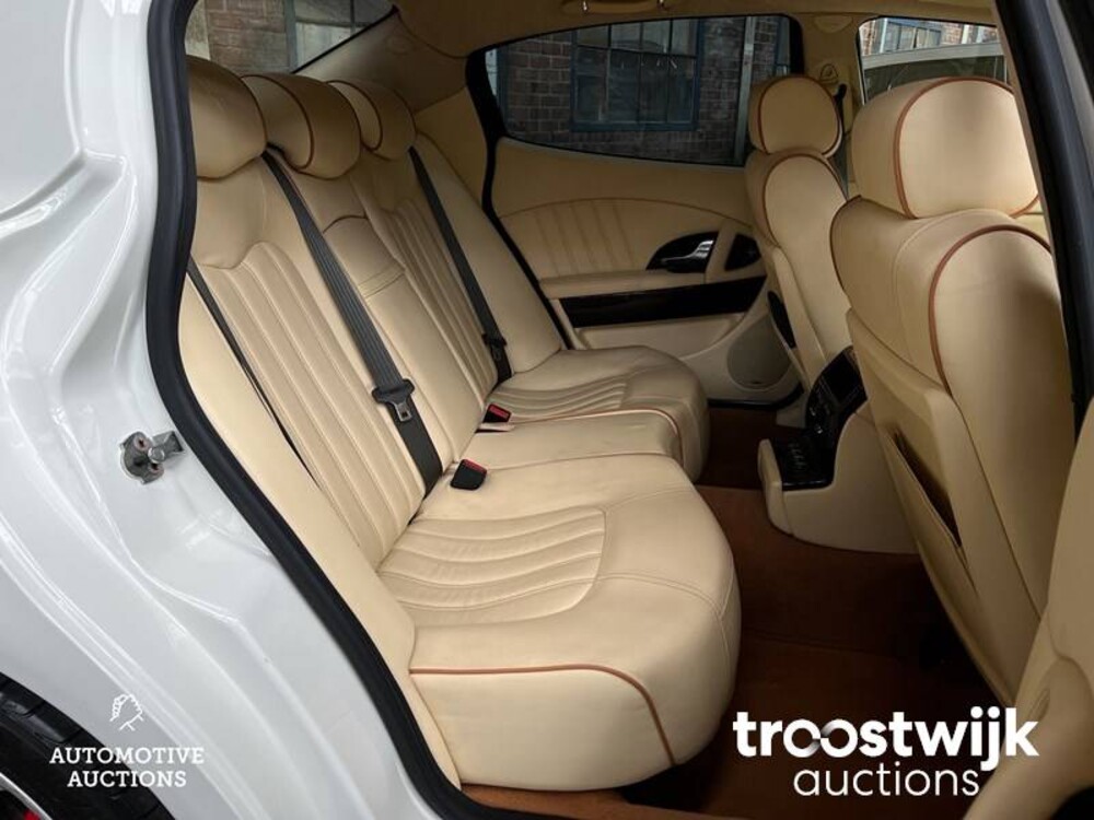 Maserati  Quattroporte 4.2 V8 Executive GT 401hp 2007 -Youngtimer-