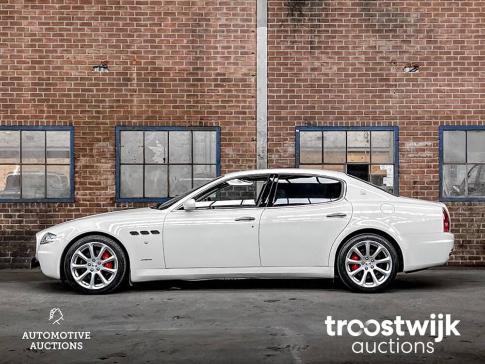 Maserati  Quattroporte 4.2 V8 Executive GT 401hp 2007 -Youngtimer-