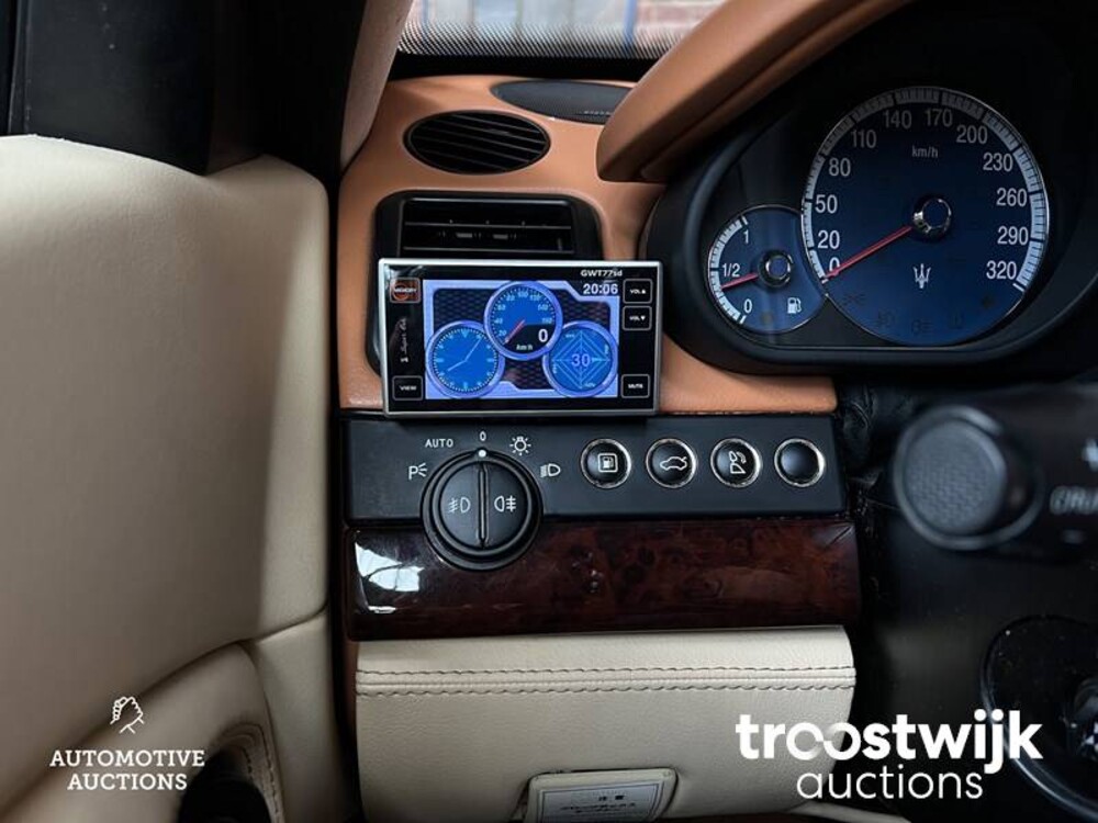 Maserati  Quattroporte 4.2 V8 Executive GT 401hp 2007 -Youngtimer-
