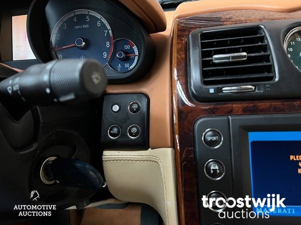 Maserati  Quattroporte 4.2 V8 Executive GT 401hp 2007 -Youngtimer-