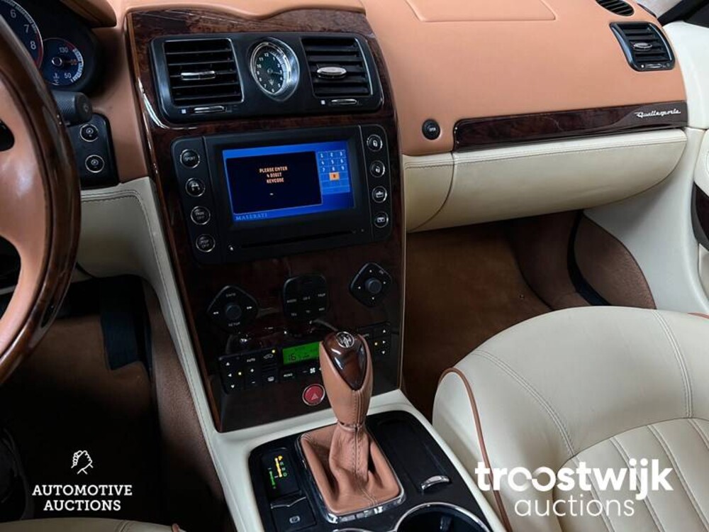 Maserati  Quattroporte 4.2 V8 Executive GT 401hp 2007 -Youngtimer-