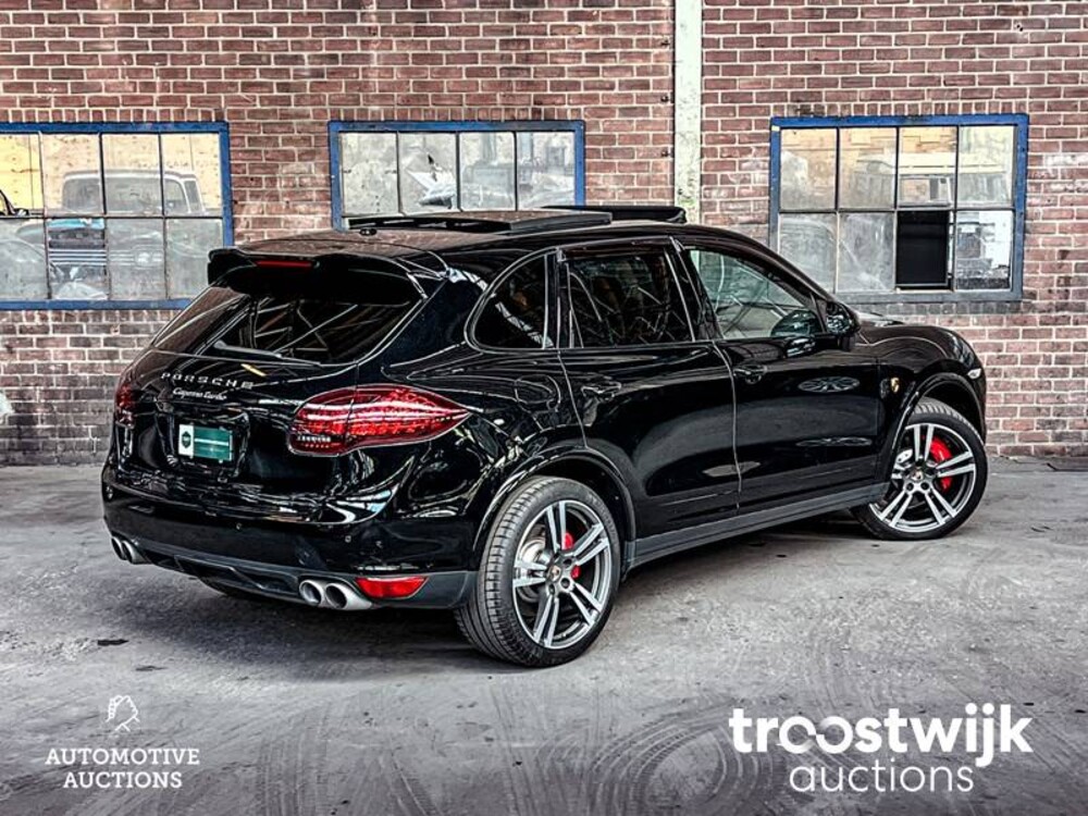 Porsche Cayenne Turbo 4.8 V8 500PS 2011