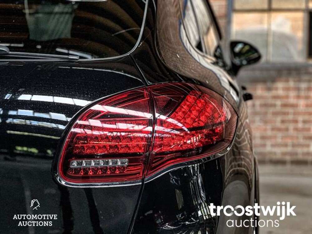Porsche Cayenne Turbo 4.8 V8 500PS 2011