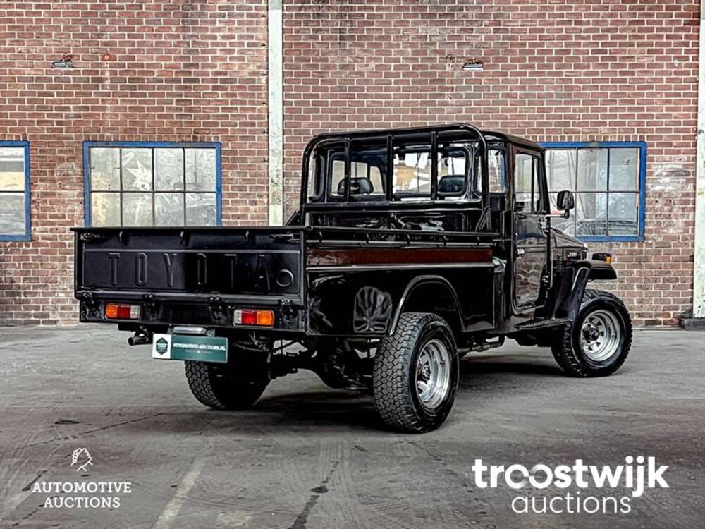 Toyota Land Cruiser FJ451 P - K 2.4 90hp 2017