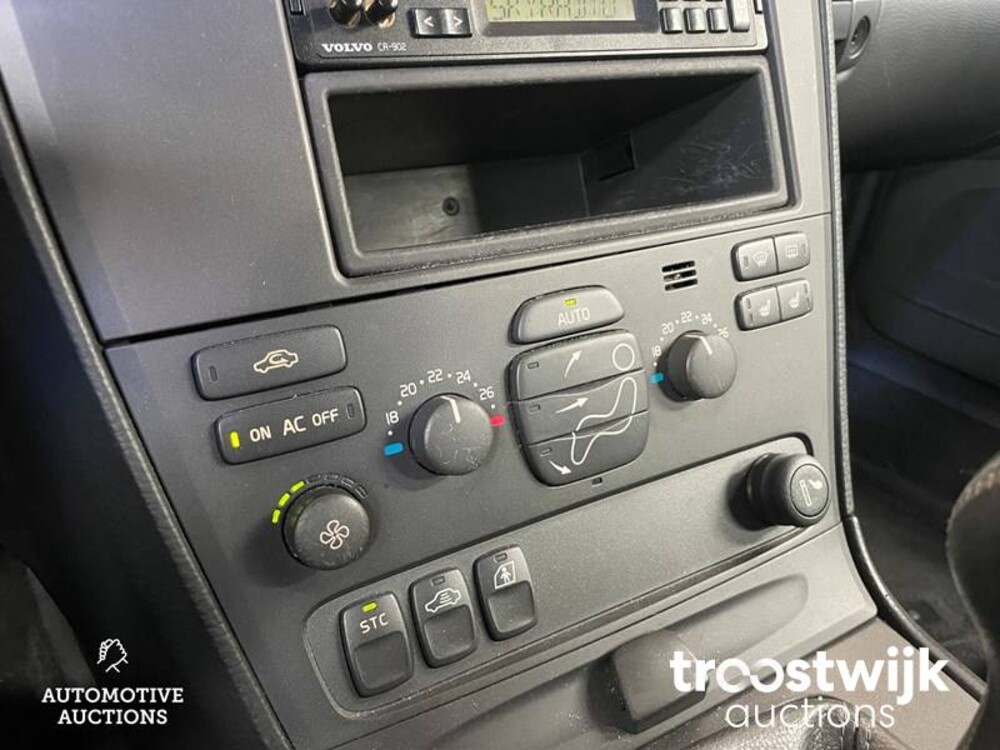 Volvo V70 Comfort Line station 2.4 140 PS 2001, 40-HK-XK