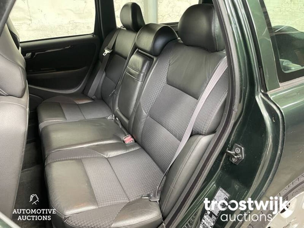 Volvo V70 Comfort Line station 2.4 140 PS 2001, 40-HK-XK